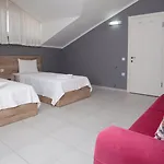 Villa Raya2 *